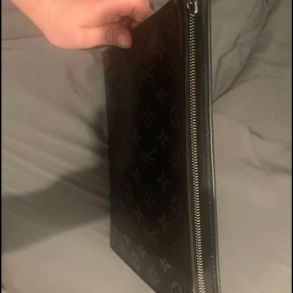 Louis Vuitton Toiletry 26 - Picture 3 of 5